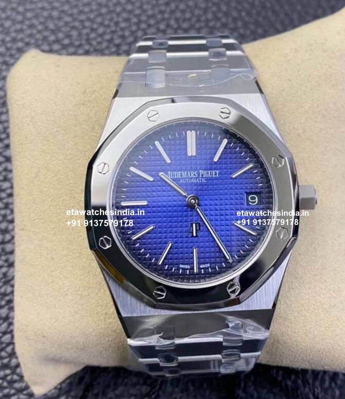Audemars Piguet Royal Oak Jumbo Extra Thin Super Clone Watch | 39mm| Ref. 15202IP